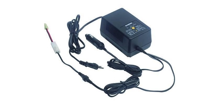 <br />BATTERIJ OPLADER
